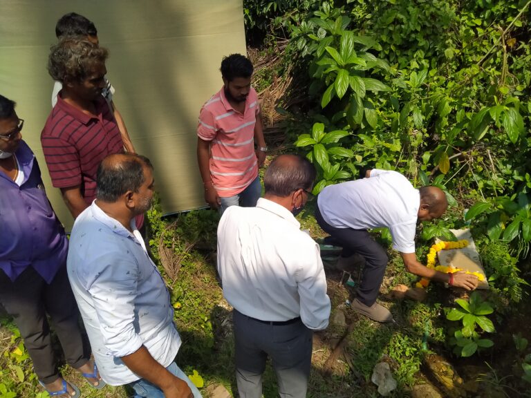 वझरांत वागातोर येथील नैसर्गिक झरीच्या सुशोभीकरणाच्या व संवर्धनाचे काम.